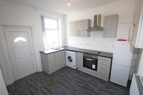 2 bedroom terraced house to rent, Chapel Street, Nelson
