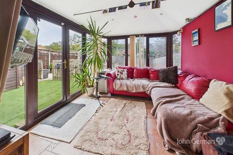 4 bedroom detached house for sale, Fairway Road, Shepshed