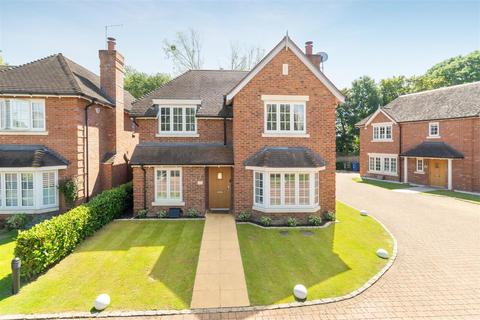 4 bedroom detached house for sale, Homelands, Winkfield