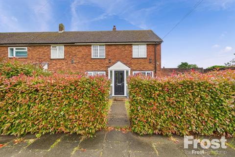 5 Eddystone Walk, Staines, TW19 7DP