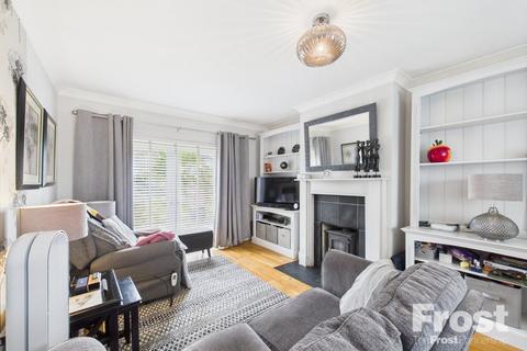 5 Eddystone Walk, Staines, TW19 7DP