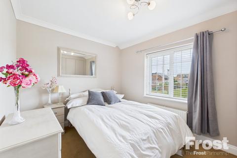 5 Eddystone Walk, Staines, TW19 7DP