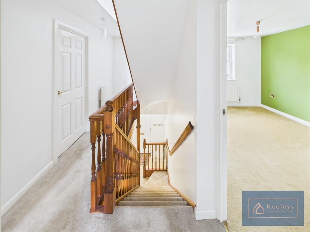 First floor landing in to bedroom 3