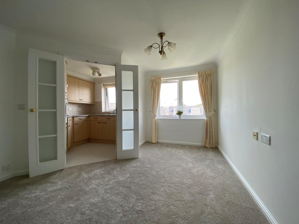 Kitchen dining area