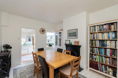 3 bedroom semi-detached house for sale, Rothes Road, Dorking