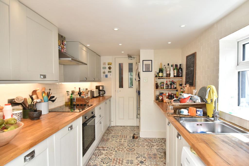 Kitchen 1