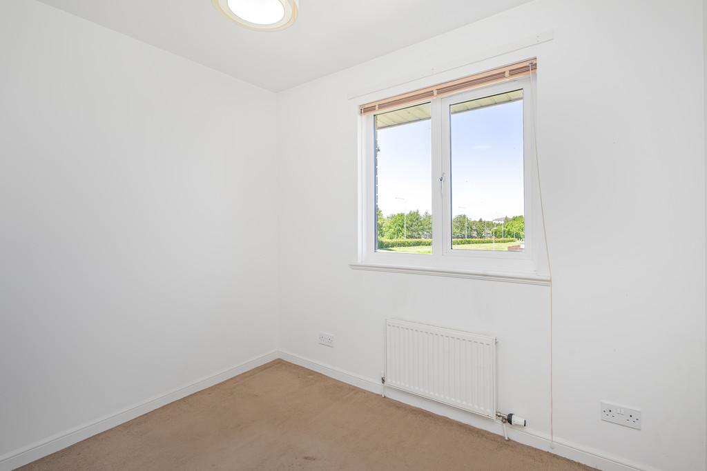 8 Glenisla Court, Whitburn (13)