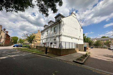 2 bedroom apartment for sale, Regent Court, Swan & Pike Road