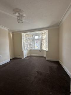 4 bedroom end of terrace house for sale, Breamore Road, IG3