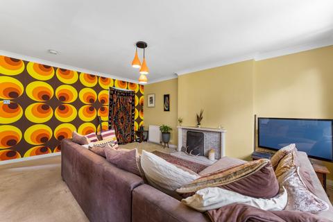 2 Glenview, West Kilbride, KA23 9JG