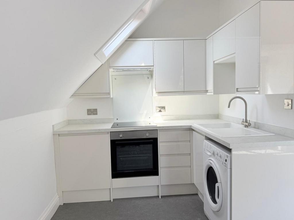 Apartment in Bournemouth - View 2