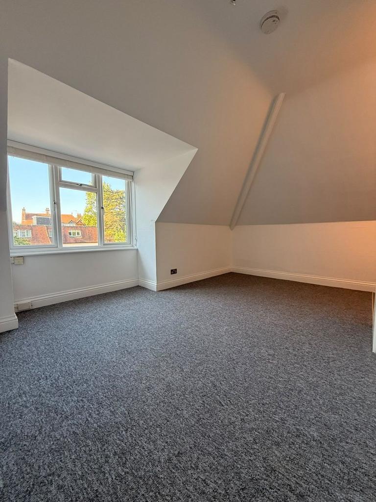 Apartment in Bournemouth - View 4