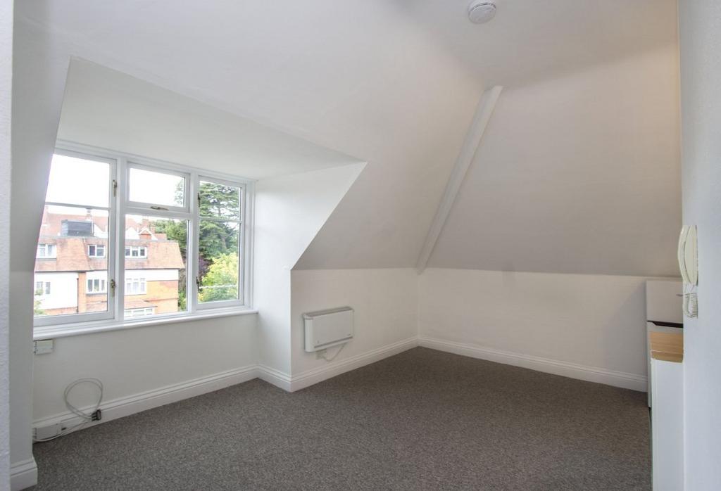 Apartment in Bournemouth - More