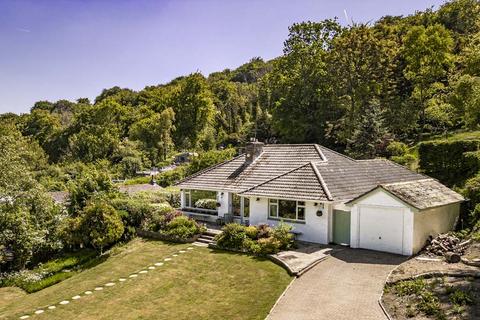 Pensylva The Coombe, Streatley, Reading, RG8 9QL