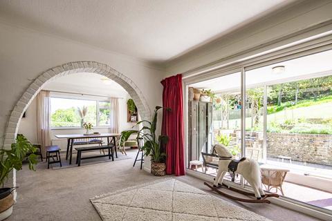 Pensylva The Coombe, Streatley, Reading, RG8 9QL