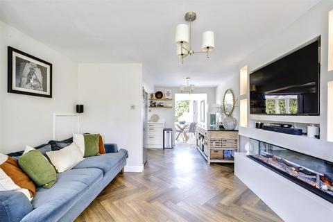 13 Belvoir Close, Ilkeston, DE7 4ND