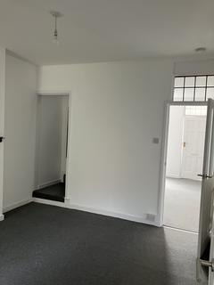 2 bedroom end of terrace house to rent, Welland Road, Coventry CV1