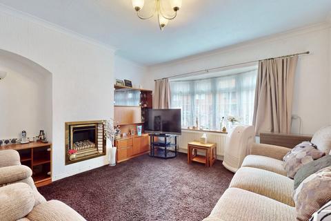 2 bedroom terraced house for sale, Markyate Road, Dagenham, RM8