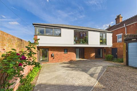 4 bedroom detached house for sale, Thoroughfare, Woodbridge, Suffolk, IP12