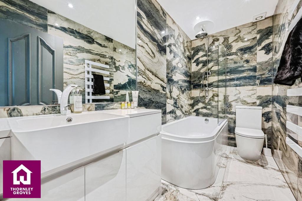 Main Bathroom