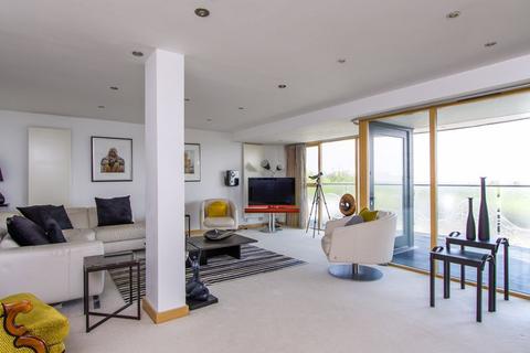 4 bedroom detached house for sale, Whitcliffe Drive, Penarth