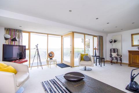 4 bedroom detached house for sale, Whitcliffe Drive, Penarth