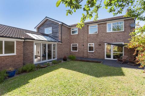 5 bedroom detached house for sale, Windermere Drive, Congleton