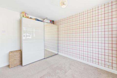 4 Harehill Close, Bradford, BD10 8PG