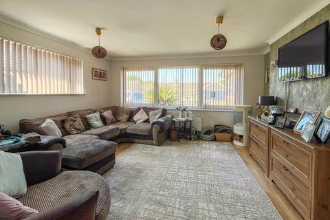 3 bedroom detached bungalow for sale, Whitfield