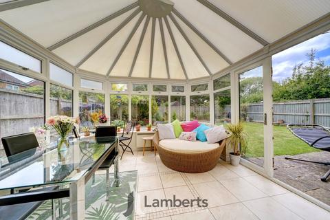 4 bedroom detached house for sale, Johns Close, Studley, B80