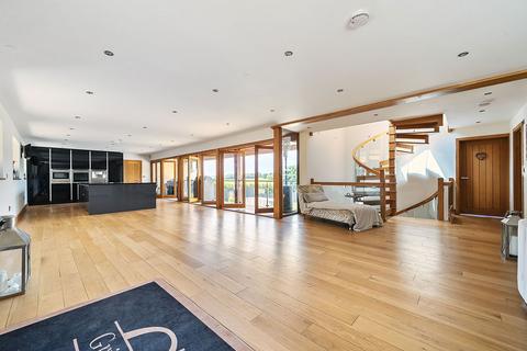 7 bedroom detached house for sale, Newport NP18