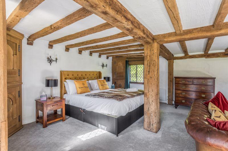 Master Bedroom Main