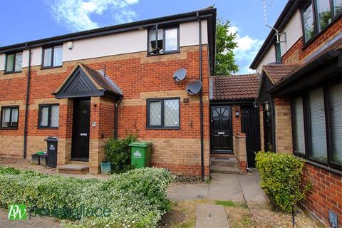 2 bedroom maisonette for sale, Hollybush Way, West Cheshunt
