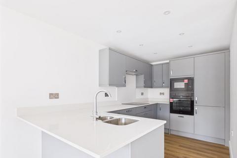 3 bedroom detached bungalow for sale, Copper Beech Close, Newark NG22