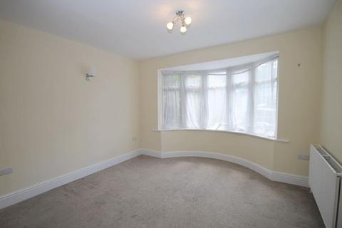 25 Fraser Road, Perivale, Greenford, UB6 7AJ