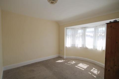 25 Fraser Road, Perivale, Greenford, UB6 7AJ