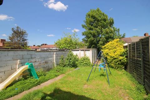 25 Fraser Road, Perivale, Greenford, UB6 7AJ