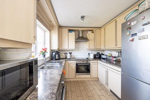 16 Brook Close, Dunstable, LU6 1HD