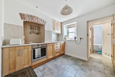4 Waterloo Road, Kingsbridge, TQ7 1LZ