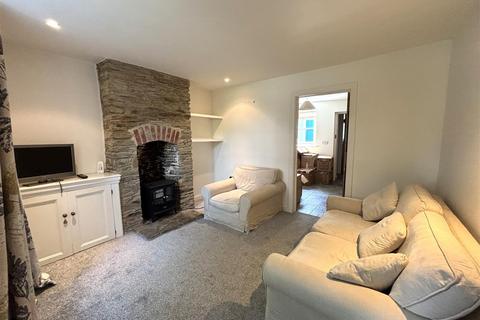 4 Waterloo Road, Kingsbridge, TQ7 1LZ