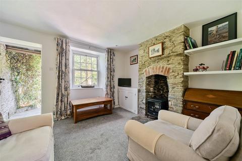 4 Waterloo Road, Kingsbridge, TQ7 1LZ