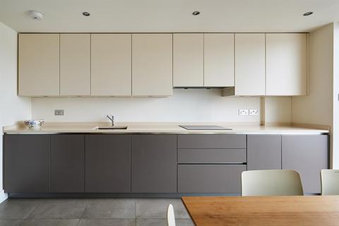 3 bedroom terraced house for sale, Crabtree Lane, Fulham, SW6