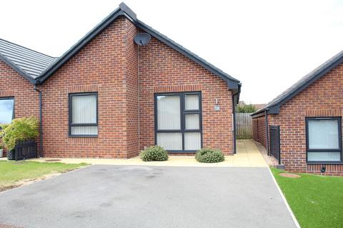 2 bedroom semi-detached bungalow for sale, Jacques Orchard, South Normanton , Alfreton , Derbyshire. DE55 2FU