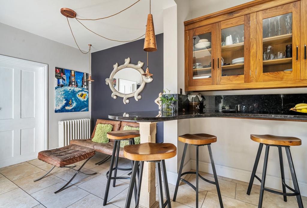 Breakfast Bar