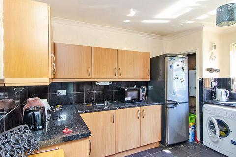 35 Cedar Road, Chasetown, Burntwood, WS7 4RT