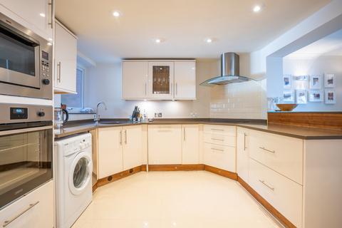 3 bedroom apartment for sale, Sandbanks Road, Evening Hill, Poole, Dorset, BH14
