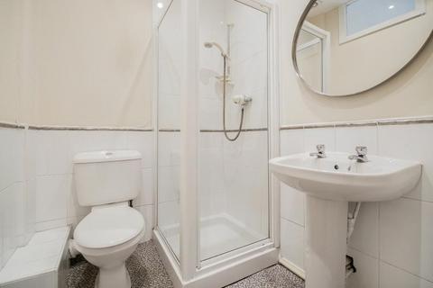 213 Crow Road, Glasgow, G11 7PY