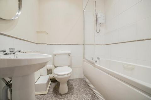 213 Crow Road, Glasgow, G11 7PY