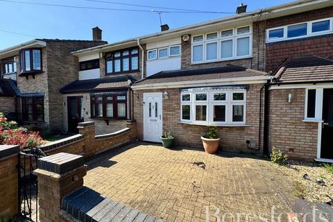 17 Flamingo Walk, Hornchurch, RM12 5QP
