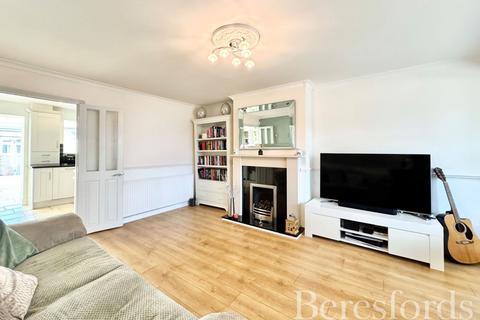 17 Flamingo Walk, Hornchurch, RM12 5QP